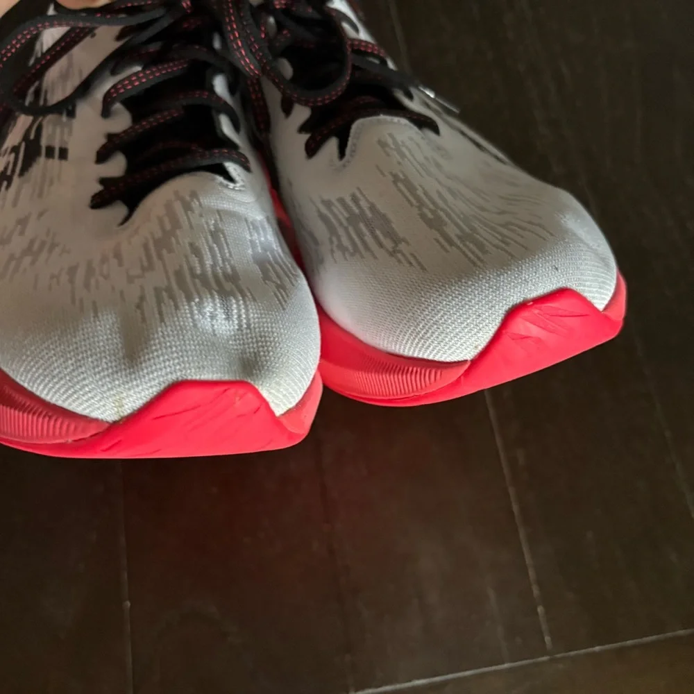 ASICS Novablast 3 Men’s Running Walking‎ Shoes Sneakers Workout Size 11.5 - Picture 7 of 11